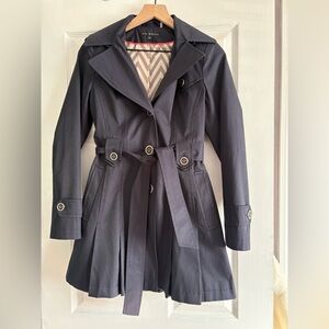 Women's navy blue Via Spiga pleated trench coat XS